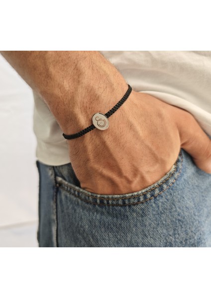 Makrome Bileklik Siyah Oniks Taşı ile Şık ve Dayanıklı Unisex Tasarım fiyatları