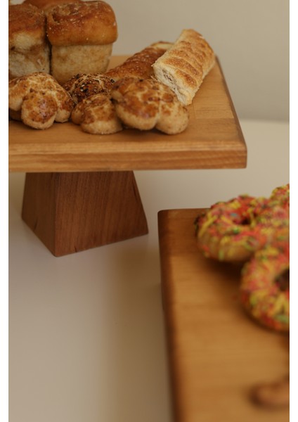 2 Li Tityos Küp Ayaklı 25X25 cm ve Piramit 25X25 cm Ahşap Kare Pasta Sunum Servis Tabağı Seti fiyatları