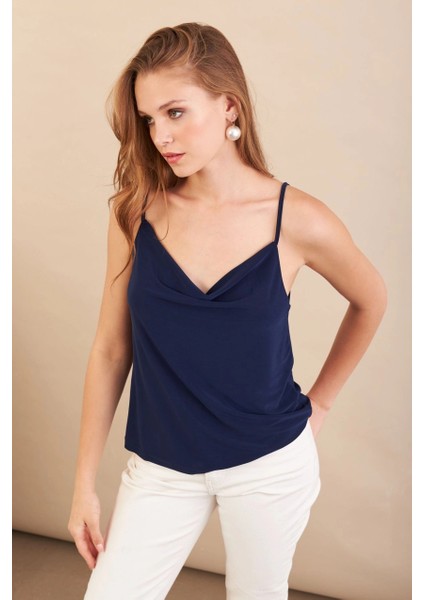 Kadın Lacivert Degaje Yaka Bluz LPP1286-90 modelleri