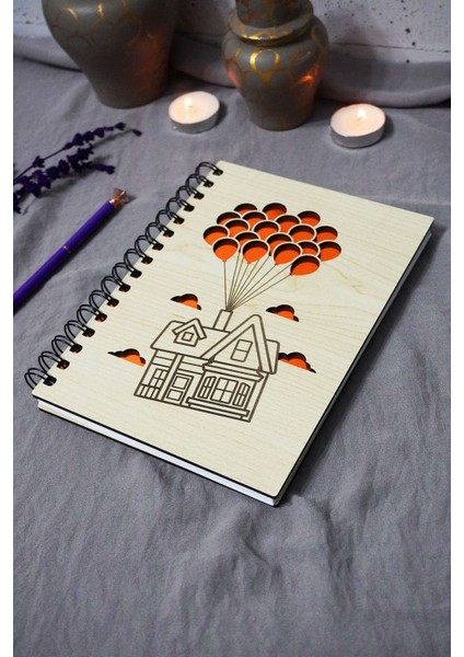Uçan Balon Ev Ahşap Kapaklı Defter - Çizgisiz Defter - Günlük - Ajanda-Hediyelik-A5 Anı Defteri