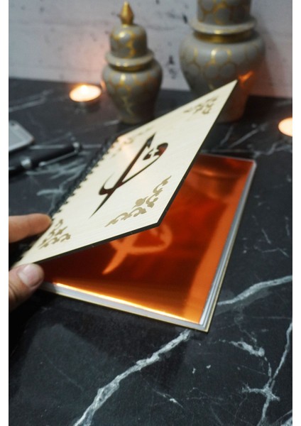 Elif Vav Temalı Ahşap Kapaklı Defter - Noktalı Defter - Ajanda - Okul Defteri (A5 - 120 Sayfa) fiyatları
