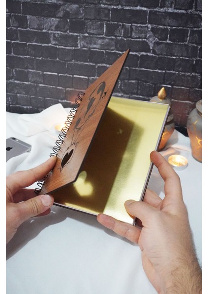 Uçan Balon Temalı Ahşap Kapaklı Defter - Çizgili Defter - Ajanda - Okul Defteri (A5 - 120 Sayfa) fiyatları