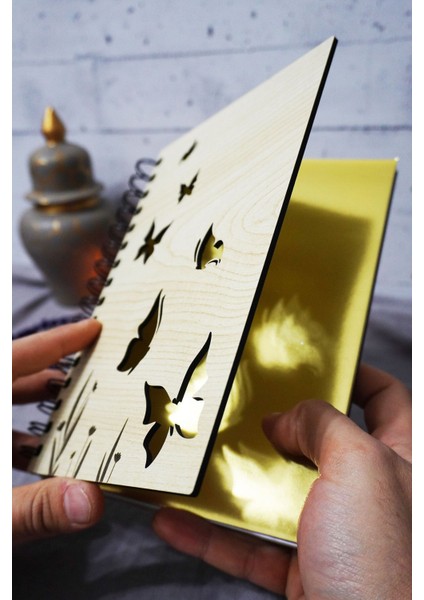 Kelebek Desenli Ahşap Kapaklı Defter - Noktalı Defter - Ajanda - Okul Defteri (A5 - 120 Sayfa) fiyatları