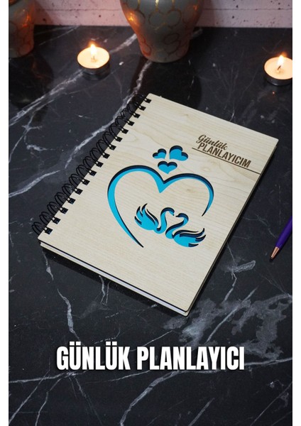 A5 Kuğu Aşk Tasarım Ahşap Kapak Günlük Planlayıcı Defter - Tarihsiz Ajanda-Süresiz Planlama Defteri