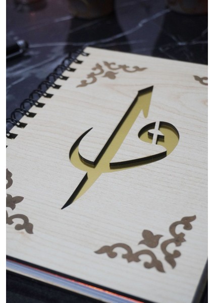Elif Vav Temalı Ahşap Kapaklı Defter - Çizgili Defter - Ajanda - Okul Defteri (A5 - 120 Sayfa) modelleri