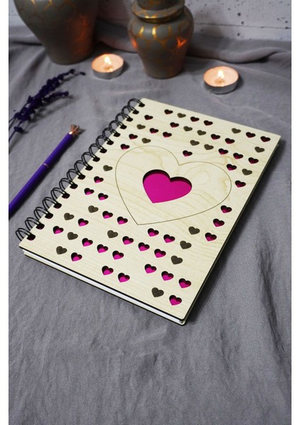 Kalp Desenli Ahşap Kapaklı Defter - Çizgisiz Defter - Günlük - Ajanda-Hediyelik-A5 Anı Defteri