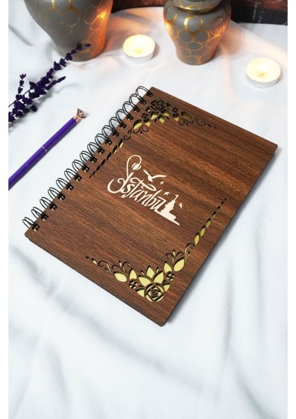 Istanbul Ahşap Kapaklı Spiralli Okul Defteri - Çizgisiz Defter - 60 Yaprak (120 Sayfa) - A5 15X21 cm