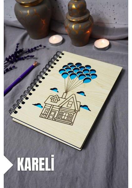 Uçan Balon Ev Desenli Ahşap Kapaklı Defter - Kareli Defter - Ajanda - Okul Defteri (A5 - 120 Sayfa)