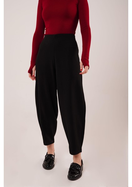 Havuç Kesim Siyah Pantolon fiyatları
