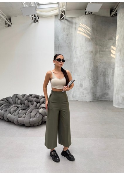 230 gr Poly Viscose Full Lycra Metal Toka Aksesuarli Pantolon fırsatları