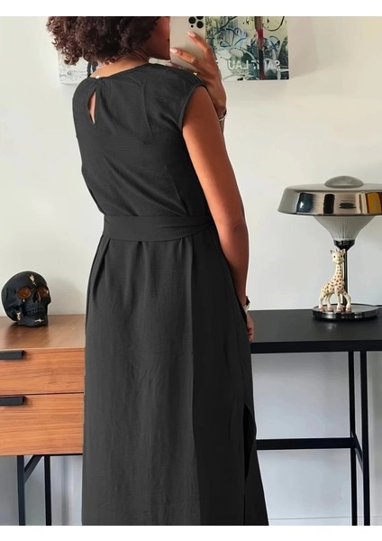 Kadın Kısa Kollu Yuvarlak Yaka Belden Bağcıklı Önden Yırtmaçlı Aerobin Elbise modelleri