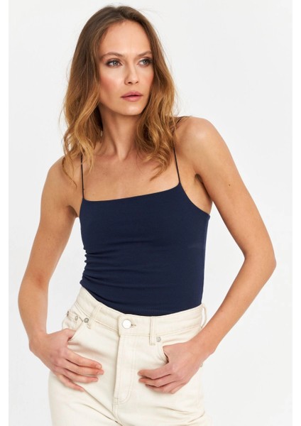 Kadın Lacivert İp Askılı Crop Bluz EV63 fırsatları