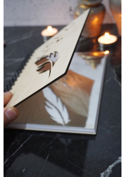 Kuş Tüy Temalı Ahşap Kapaklı Defter - Çizgili Defter - Ajanda - Okul Defteri (A5 - 120 Sayfa) fiyatları