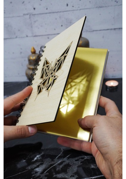 Kelebek Figürlü Ahşap Kapaklı Defter - Çizgisiz Defter - Günlük - Ajanda- A5 Anı Defteri fiyatları