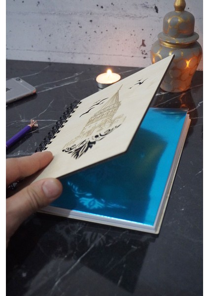 Galata Kulesi Temalı Ahşap Kapaklı Defter - Çizgili Defter - Ajanda - Okul Defteri (A5 - 120 Sayfa) modelleri