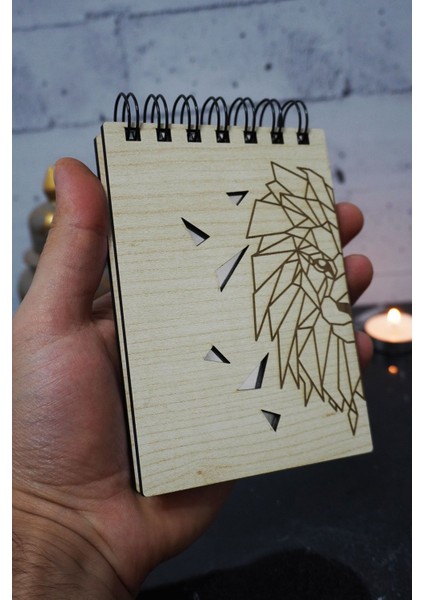 Aslan Figürlü Ahşap Kapaklı Not Defteri - Mini Defter - Cep Defteri - Benim Listem