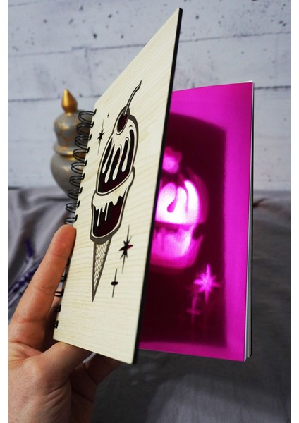 Dondurma Desenli Ahşap Kapaklı Defter - Noktalı Defter - Ajanda - Okul Defteri (A5 - 120 Sayfa) fiyatları