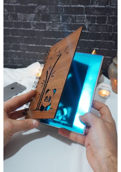 Panda Temalı Ahşap Kapaklı Defter - Çizgili Defter - Ajanda - Okul Defteri (A5 - 120 Sayfa) fiyatları