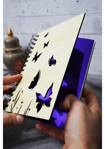 Kelebek Desenli Ahşap Kapaklı Defter - Noktalı Defter - Ajanda - Okul Defteri (A5 - 120 Sayfa) fiyatları