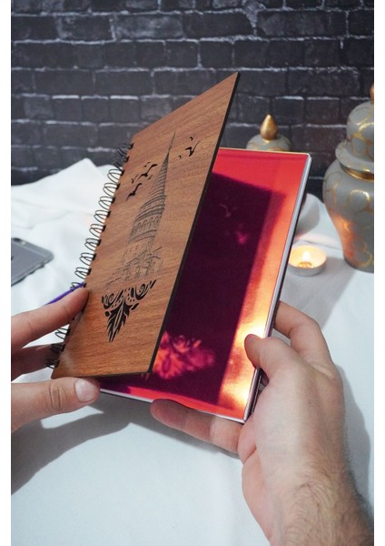 Galata Kulesi Temalı Ahşap Kapaklı Defter - Kareli Defter - Ajanda - Okul Defteri (A5 - 120 Sayfa) fiyatları