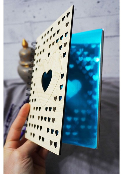 Kalp Desenli Ahşap Kapaklı Defter - Çizgili Defter - Ajanda - Okul Defteri (A5 - 120 Sayfa) fiyatları