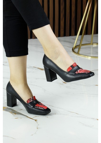 Della Kırmızı Yılan Kare Burun Kalın Topuklu Klasik Ayakkabı