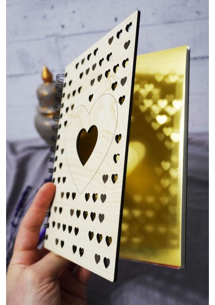 Kalp Desenli Ahşap Kapaklı Defter - Noktalı Defter - Ajanda - Okul Defteri (A5 - 120 Sayfa) fiyatları