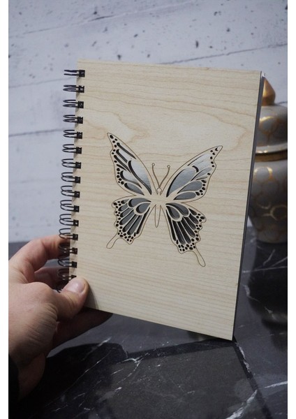Kelebek Temalı Ahşap Kapaklı Defter - Kareli Defter - Ajanda - Okul Defteri (A5 - 120 Sayfa) modelleri