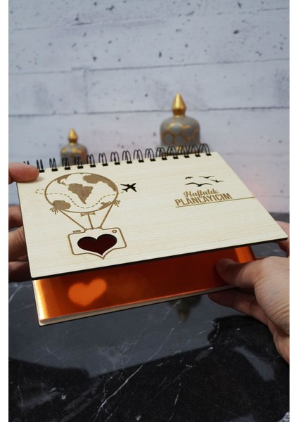 Uçan Balon Ahşap Plan Defteri - Haftalık Planlayıcı - Süresiz Ajanda (Tarihsiz Planlayıcı) A5 fiyatları