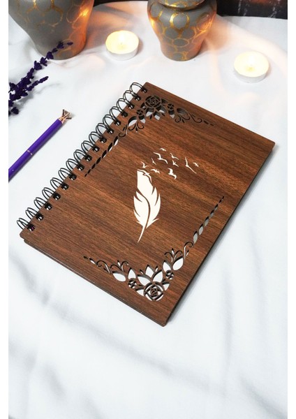 Kuş Tüyü Ahşap Kapaklı Defter - Çizgisiz Defter - 60 Yaprak (120 Sayfa) - A5 15X21 cm