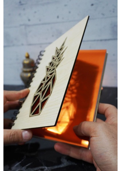 Ananas Temalı Ahşap Kapaklı Defter - Çizgili Defter - Ajanda - Okul Defteri (A5 - 120 Sayfa) fiyatları