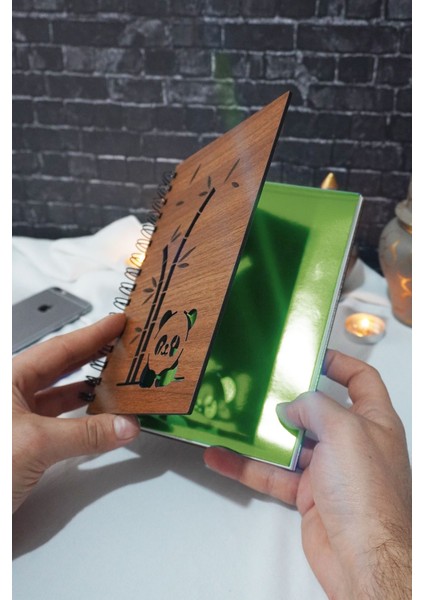 Panda Temalı Ahşap Kapaklı Defter - Çizgili Defter - Ajanda - Okul Defteri (A5 - 120 Sayfa) fiyatları