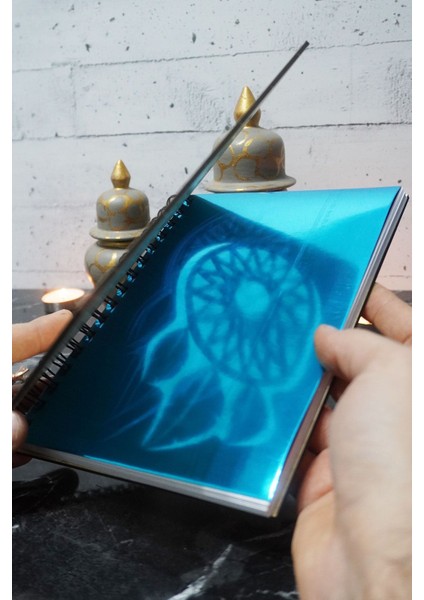 Rüya Kapanı Temalı Ahşap Kapaklı Defter - Çizgili Defter - Ajanda - Okul Defteri (A5 - 120 Sayfa) fiyatları