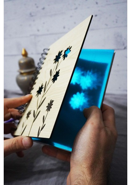 Çiçek Desenli Ahşap Kapaklı Defter - Kareli Defter - Ajanda - Okul Defteri (A5 - 120 Sayfa) fiyatları