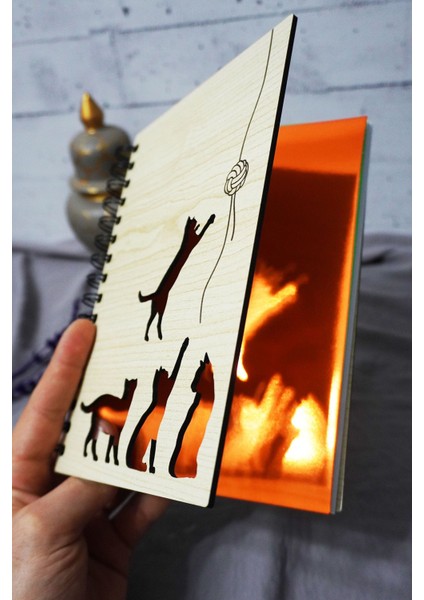 Kedi Desenli Ahşap Kapaklı Defter - Kareli Defter - Ajanda - Okul Defteri (A5 - 120 Sayfa) fiyatları