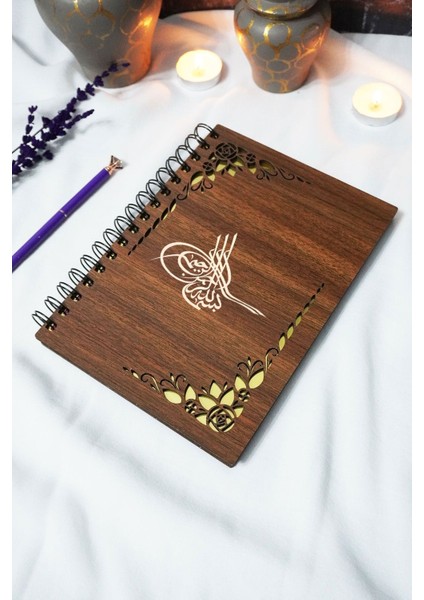 Osmanlı Tuğrası Ahşap Kapaklı Spiralli Defter - Çizgisiz Defter - 60 Yaprak (120 Sayfa) - A5 15X21CM