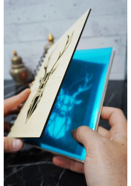 Geyik Temalı Ahşap Kapaklı Defter - Noktalı Defter - Ajanda - Okul Defteri (A5 - 120 Sayfa) fiyatları