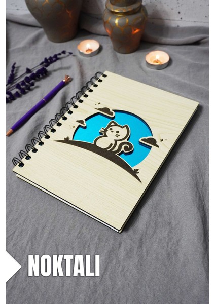 Kedi Desenli Ahşap Kapaklı Defter - Noktalı Defter - Ajanda - Okul Defteri (A5 - 120 Sayfa)
