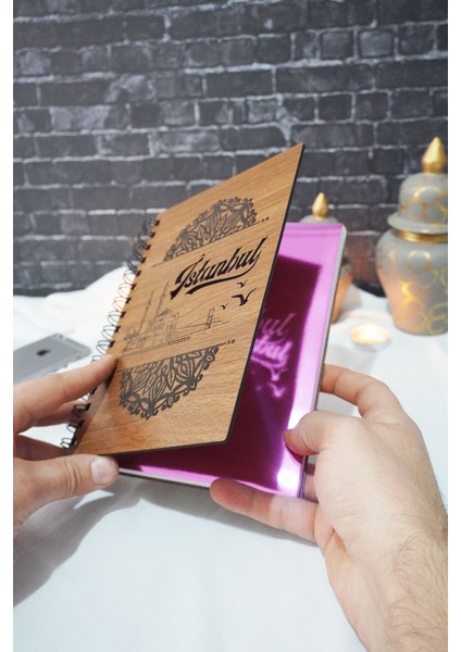 Istanbul Temalı Ahşap Kapaklı Defter - Çizgili Defter - Ajanda - Okul Defteri (A5 - 120 Sayfa) fiyatları