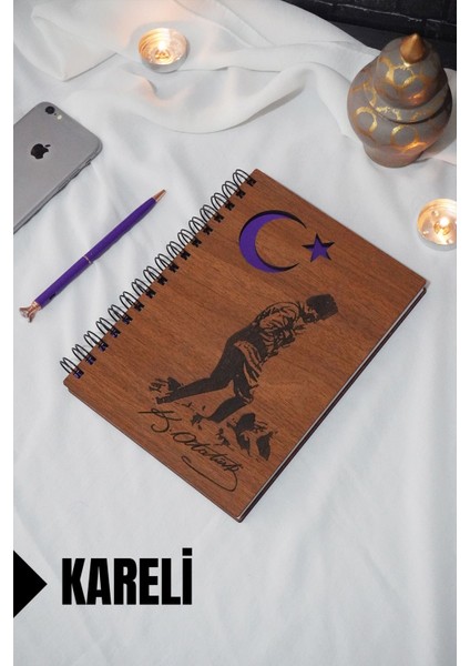 Kemal Atatürk Temalı Ahşap Kapaklı Defter - Kareli Defter - Ajanda - Okul Defteri (A5 - 120 Sayfa)