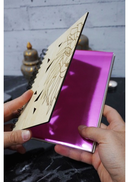 Aslan Figürlü Ahşap Kapaklı Defter - Çizgisiz Defter - Günlük - Ajanda- A5 Anı Defteri fiyatları