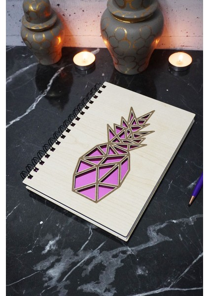 Ananas Desenli Ahşap Kapaklı Defter - Çizgisiz Defter - Günlük - Ajanda- A5 Anı Defteri