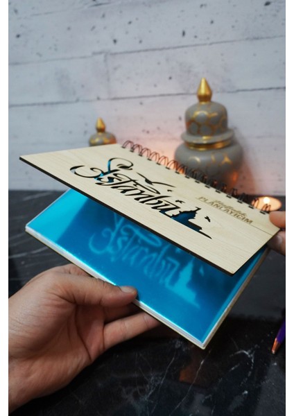 Istanbul Ahşap Plan Defteri - Tarihsiz Ajanda - Haftalık Planlayıcı (Süresiz Planlama Defteri) A5 fiyatları