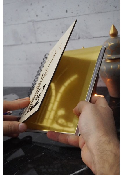 Panda Temalı Ahşap Kapaklı Defter - Çizgili Defter - Ajanda - Okul Defteri (A5 - 120 Sayfa) fiyatları