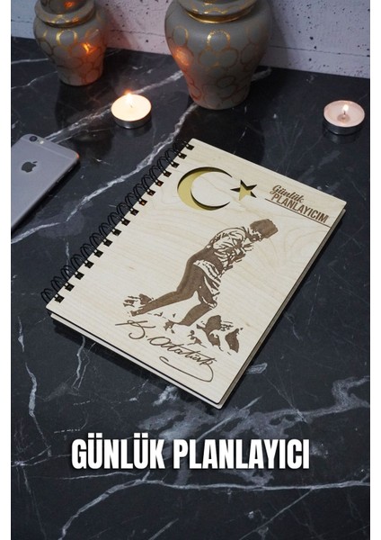 Mustafa Kemal Atatürk Ahşap Plan Defteri - Süresiz Ajanda - Günlük Planlayıcı (Planlama Defteri) A5
