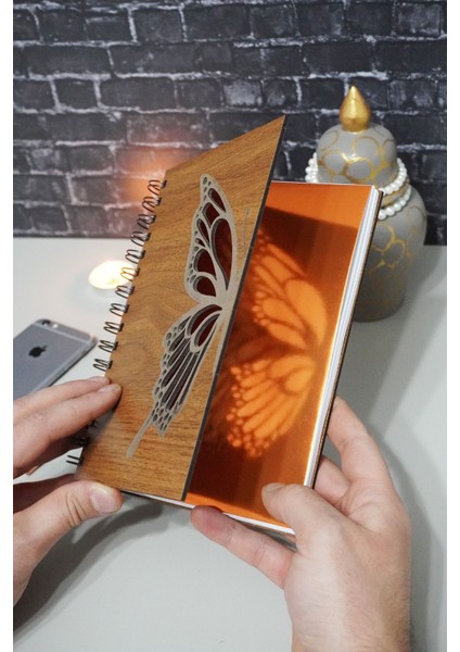 Kelebek Temalı Ahşap Kapaklı Defter - Kareli Defter - Ajanda - Okul Defteri (A5 - 120 Sayfa) fiyatları