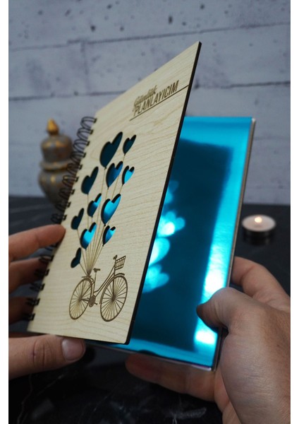 Bisiklet Kalp Balon Ahşap Plan Defteri - Tarihsiz Ajanda - Günlük Planlayıcı (Planlama Defteri) A5 fiyatları