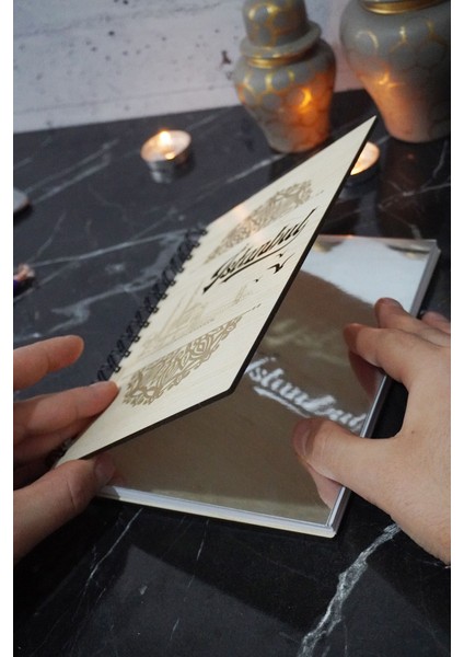 Istanbul Temalı Ahşap Kapaklı Defter - Noktalı Defter - Ajanda - Okul Defteri (A5 - 120 Sayfa) fiyatları