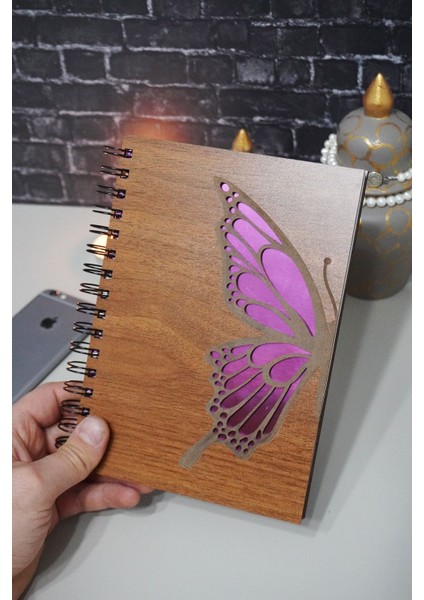Kelebek Temalı Ahşap Kapaklı Defter - Çizgili Defter - Ajanda - Okul Defteri (A5 - 120 Sayfa) modelleri