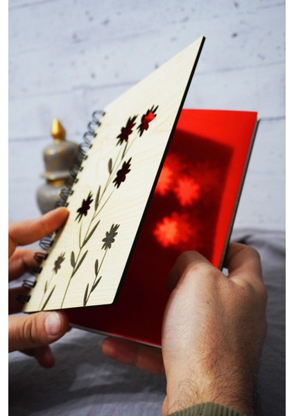 Çiçek Desenli Ahşap Kapaklı Defter - Kareli Defter - Ajanda - Okul Defteri (A5 - 120 Sayfa) fiyatları